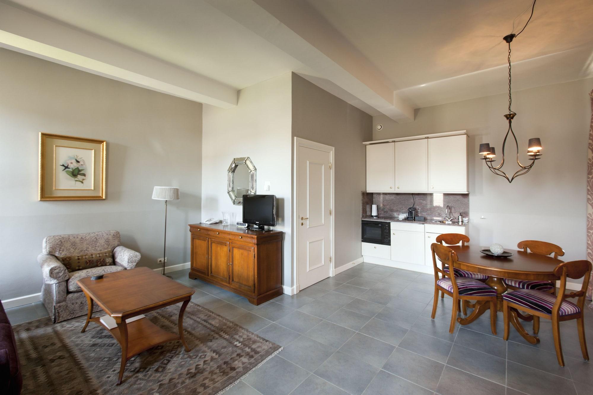 Chateau St Gerlach - Oostwegel Collection, Member Of Relais And Chateaux Valkenburg aan de Geul Luaran gambar A typical apartment