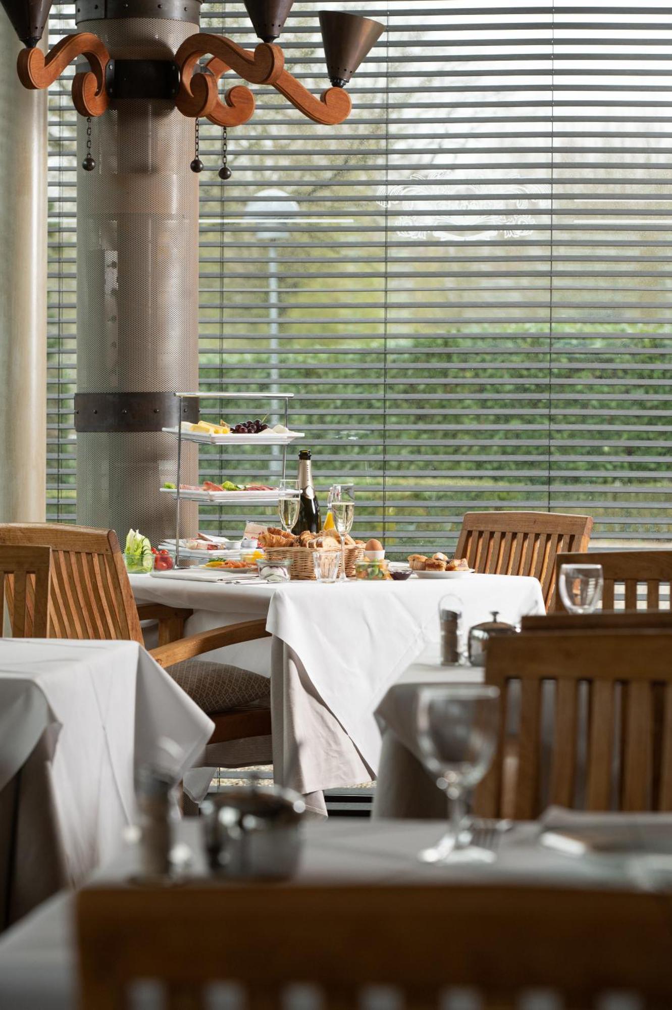 Chateau St Gerlach - Oostwegel Collection, Member Of Relais And Chateaux Valkenburg aan de Geul Luaran gambar Restaurant