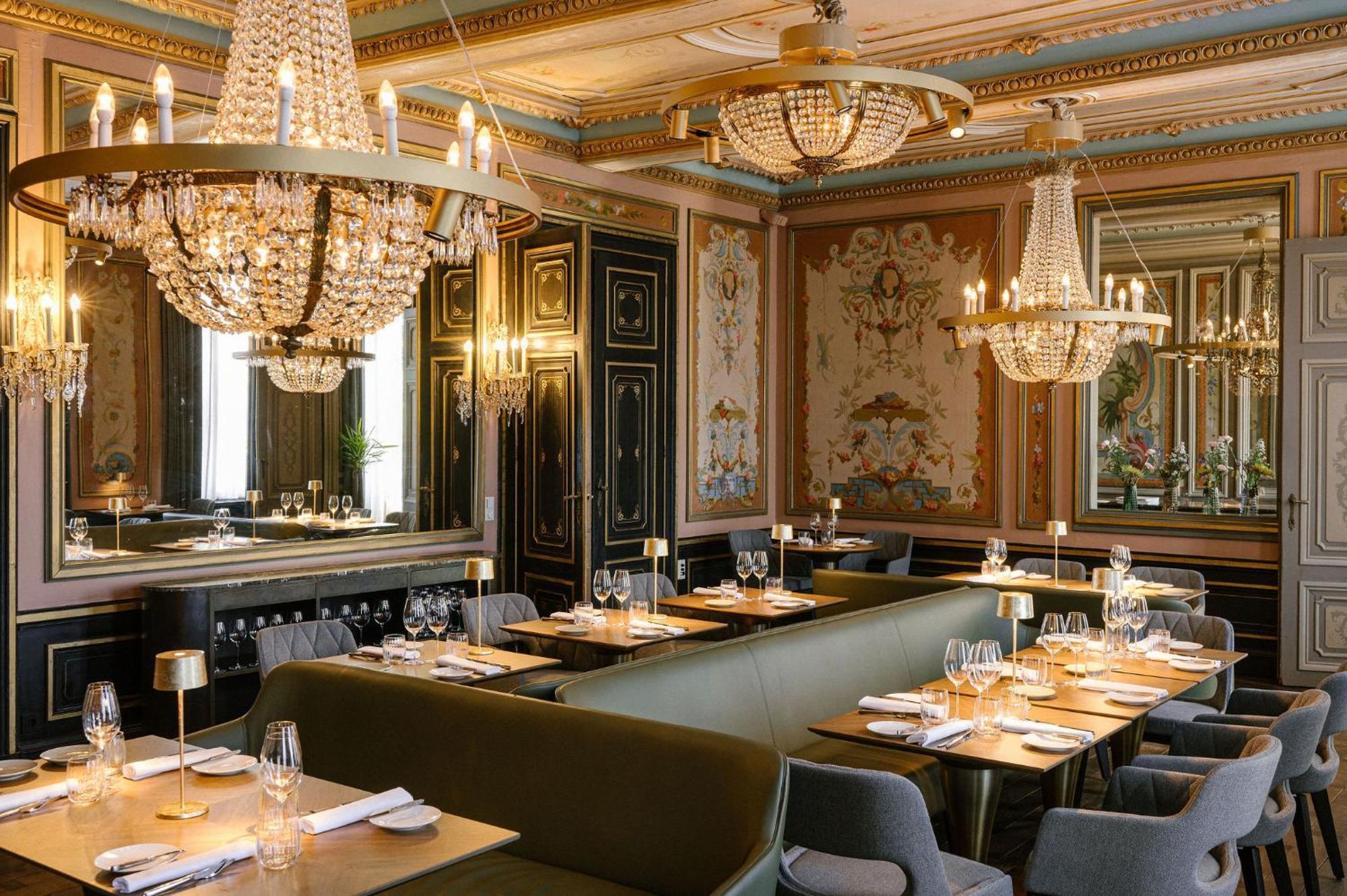 Chateau St Gerlach - Oostwegel Collection, Member Of Relais And Chateaux Valkenburg aan de Geul Luaran gambar The interior of the restaurant