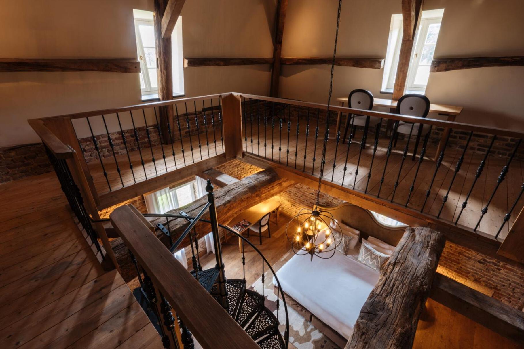 Chateau St Gerlach - Oostwegel Collection, Member Of Relais And Chateaux Valkenburg aan de Geul Luaran gambar The interior of the tower