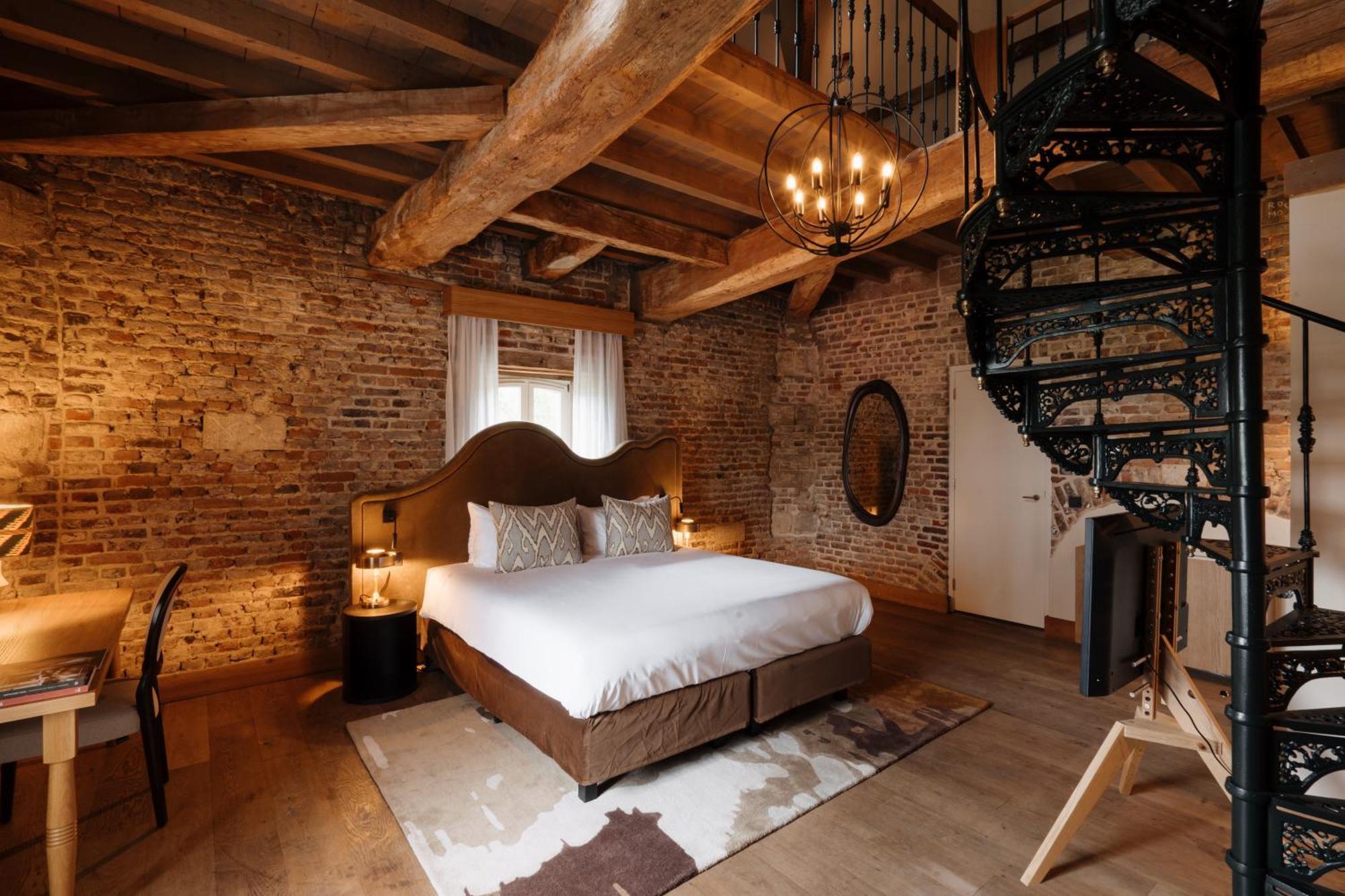 Chateau St Gerlach - Oostwegel Collection, Member Of Relais And Chateaux Valkenburg aan de Geul Luaran gambar A room at the hotel